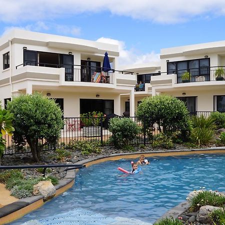 Ocean Breeze Resort Pauanui Exteriör bild
