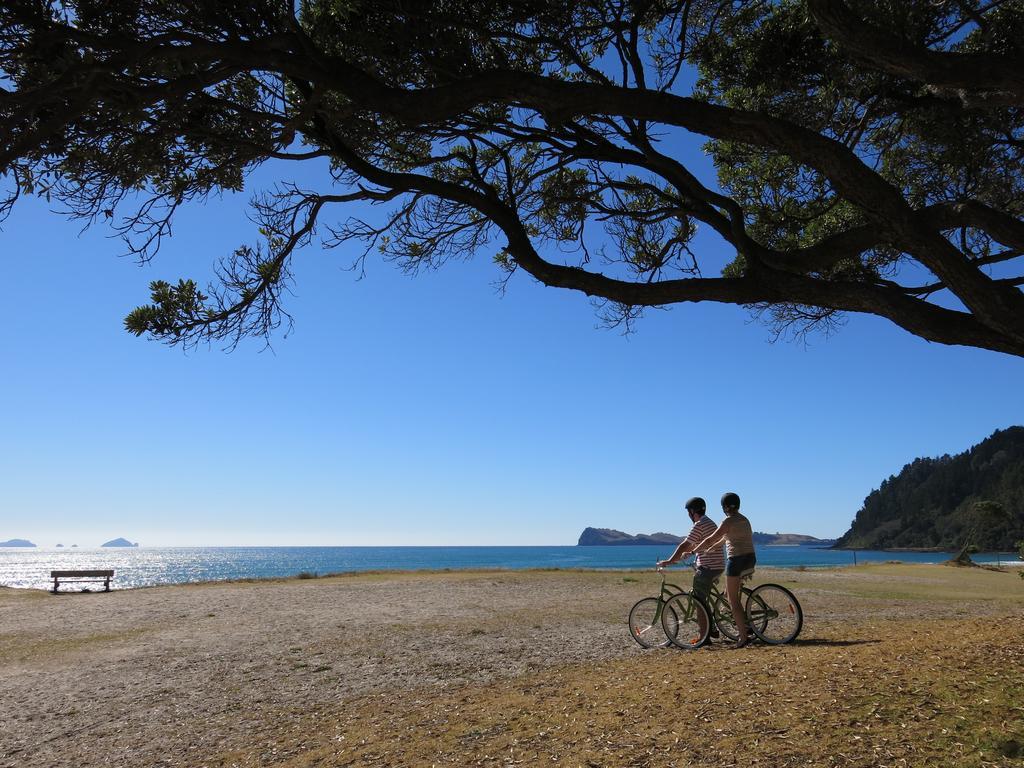 Ocean Breeze Resort Pauanui Exteriör bild