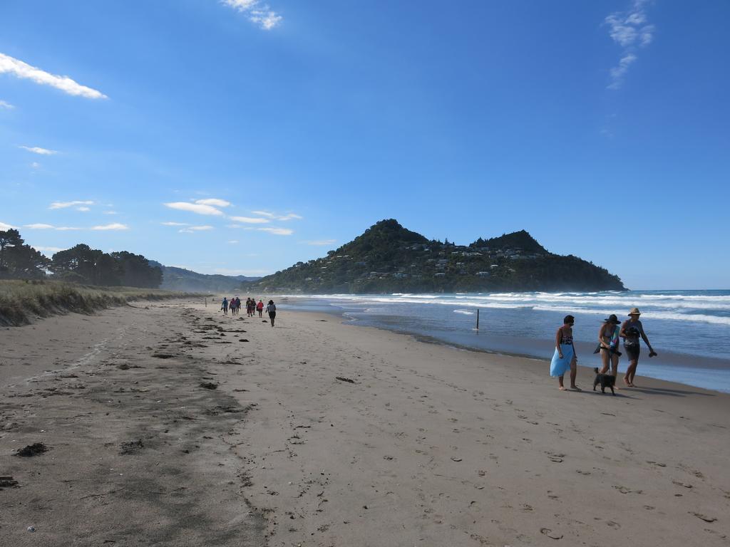 Ocean Breeze Resort Pauanui Exteriör bild